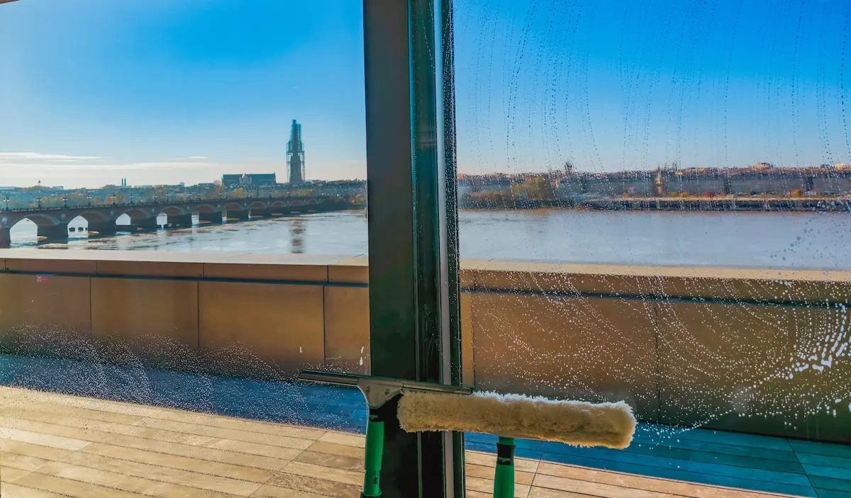Entreprise de nettoyage professionnel à Bordeaux – Groupe Propreté Solution