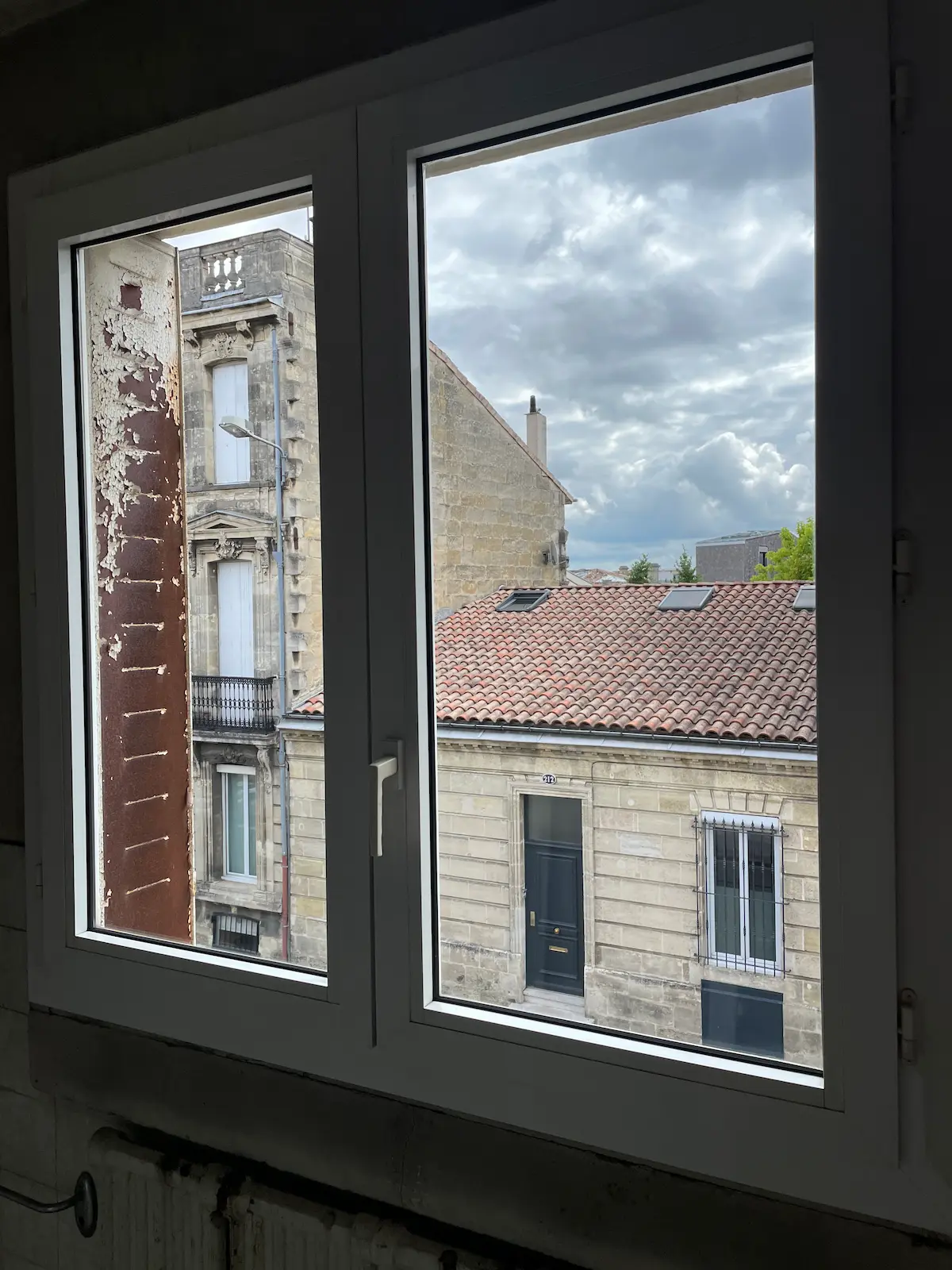 Vitres de fin de chantier nettoyées sans trace à Bordeaux