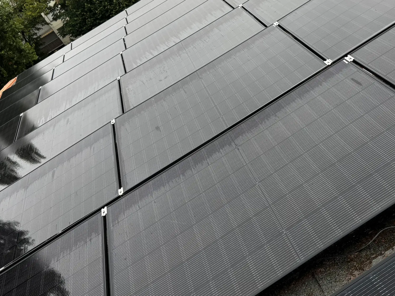 Panneaux photovoltaïques nettoyés en Gironde